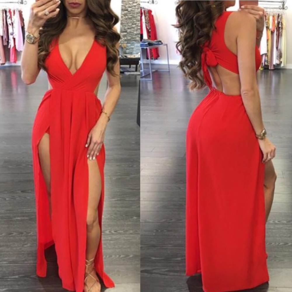 ❤️Red bodysuit Maxi Dress❤️